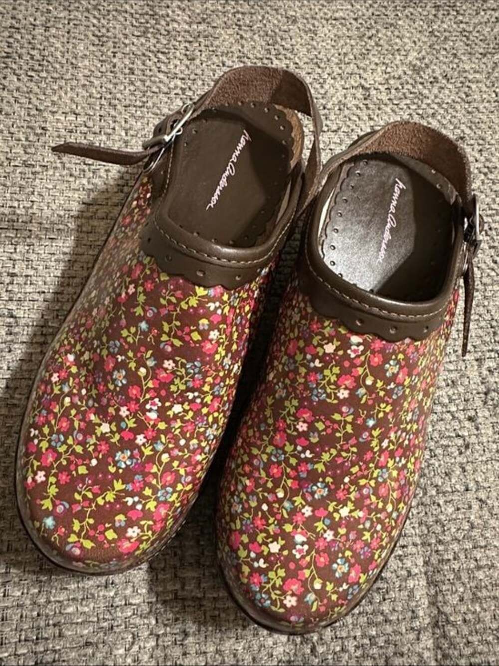 hanna Andersson Floral Clog Shoes in Brown with Multicolor Flowers size 38 (7.5)
